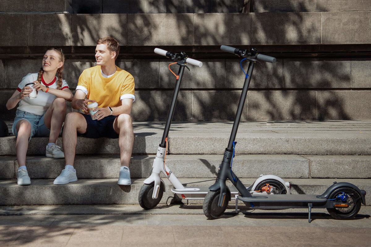 Hulajnoga elektryczna XIAOMI Mi 3 2022 Szary wyglad