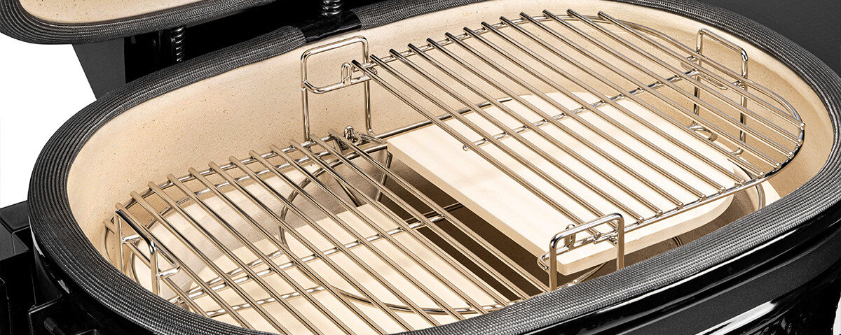 Grill węglowy KOLER Kamado EG23, ruszt, owalny, stal, nierdzewna, na białym tle zbliżenie na ruszt ze stali nierdzewnej
