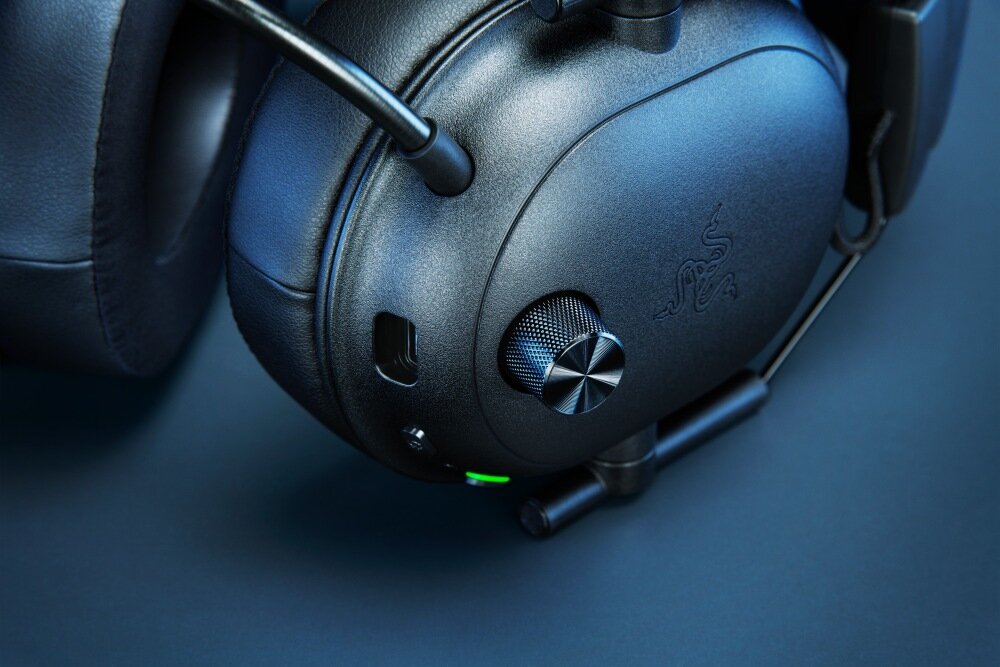 Słuchawki RAZER BlackShark V2 HyperSpeed design komfort lekkość dźwięk jakość wrażenia słuchowe ergonomia lekkość sport aktywność podróże czas pracy działanie akumulator 