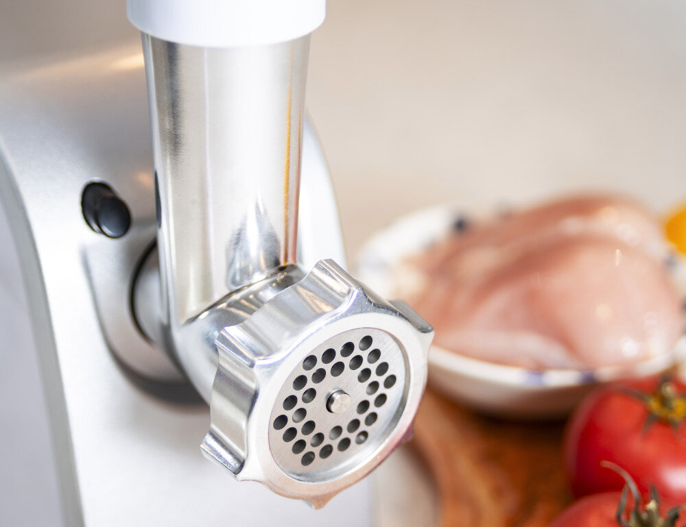 Maszynka do mięsa ADLER AD 4808 moc wymiary mielenie kompaktowa przechowywanie wykonanie wysoka jakosc tworzywo sztuczne latwe czyszczenie