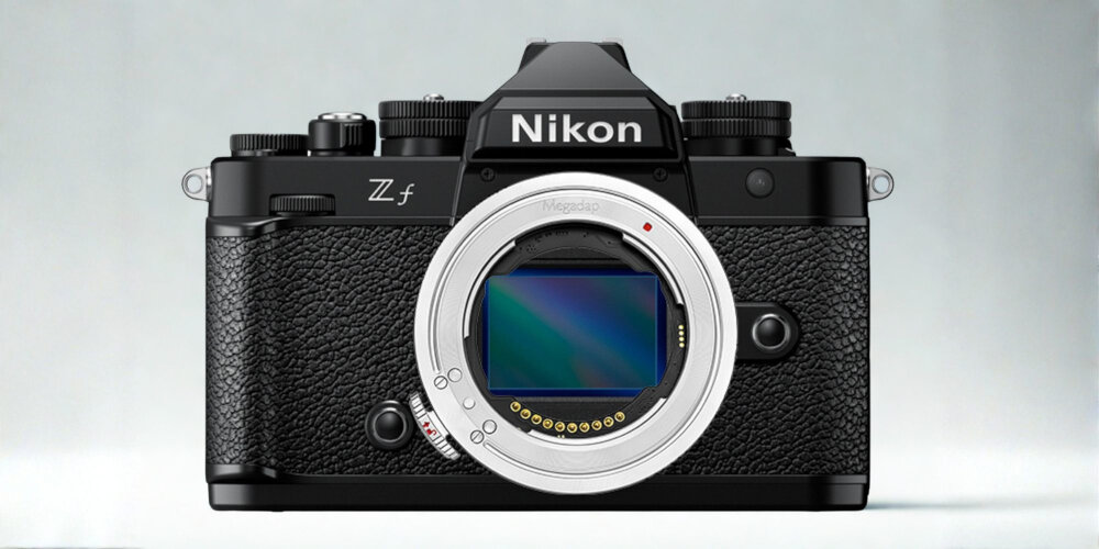 ADAPTER BAGNETOWY Z AUTOFOCUSEM MEGADAP ETZ21 PRO+ - SONY E NIKON Z Czarny aparat Nikon z zamocowanym metalowym adapterem bagnetowym, pokazany od przodu na jasnym, jednolitym tle