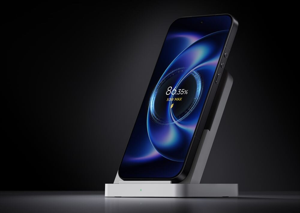 XIAOMI 17 Ultra na ładowarce bateria szybkie ładowanie bezprzewodowe zarządzanie energią czas pracy