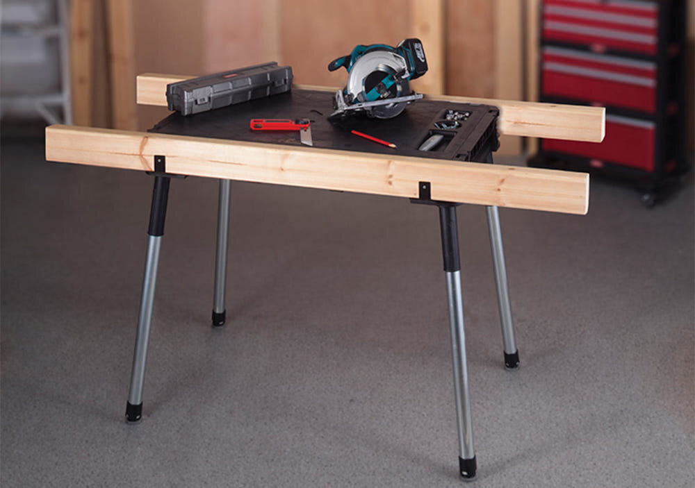 Stół warsztatowy KETER Jobmade 17202215 waga 8,7 kg uchwyt mozliwosc zlozenia do rozmiarow 88 x 55,4 x 11,2  cm przechowywanie transport antyposlizgowe nozki ze stabilizatorami