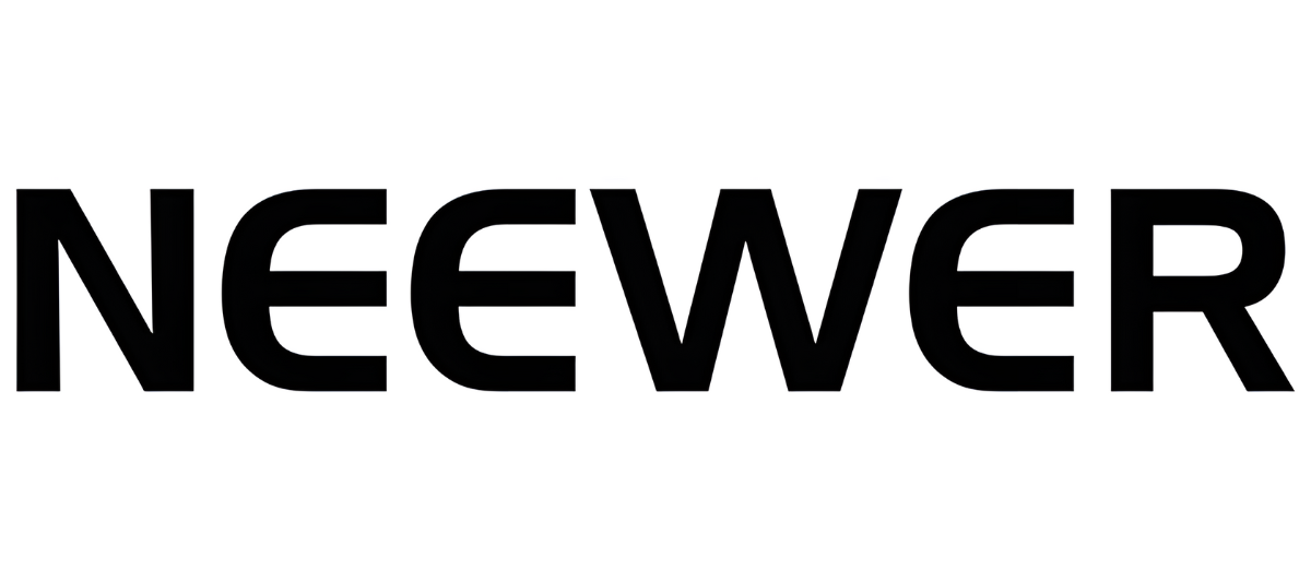 Logo z napisem \'NEEWER\' w czarnym kolorze na białym tle.