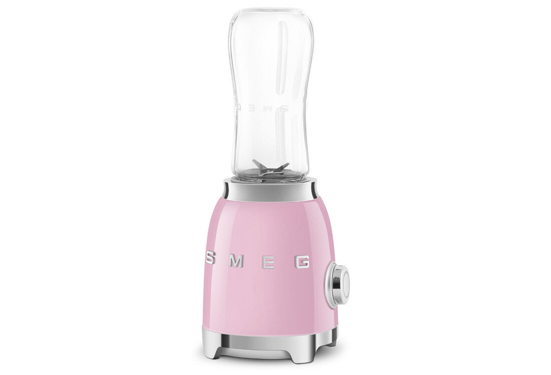 Blender personalny SMEG PBF01PKEU Wydajność, która robi różnicę Silnik o mocy 300 W maksymalna liczba obrotów Antypoślizgowa podstawa konssytencja schowek na kabel