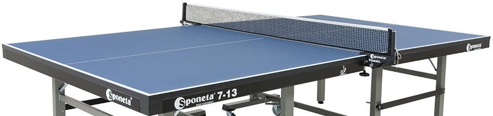 Stół do tenisa stołowego SPONETA S 7-13 Master Compact blat z płyty wiórowej o grubości 25 mm rama blatu i podwozie powlekane proszkowo odpowiada normom europejskim EN-NORM 14468-1 zgodny z międzynarodowymi standardami turniejowymi wymiary olimpijskie
