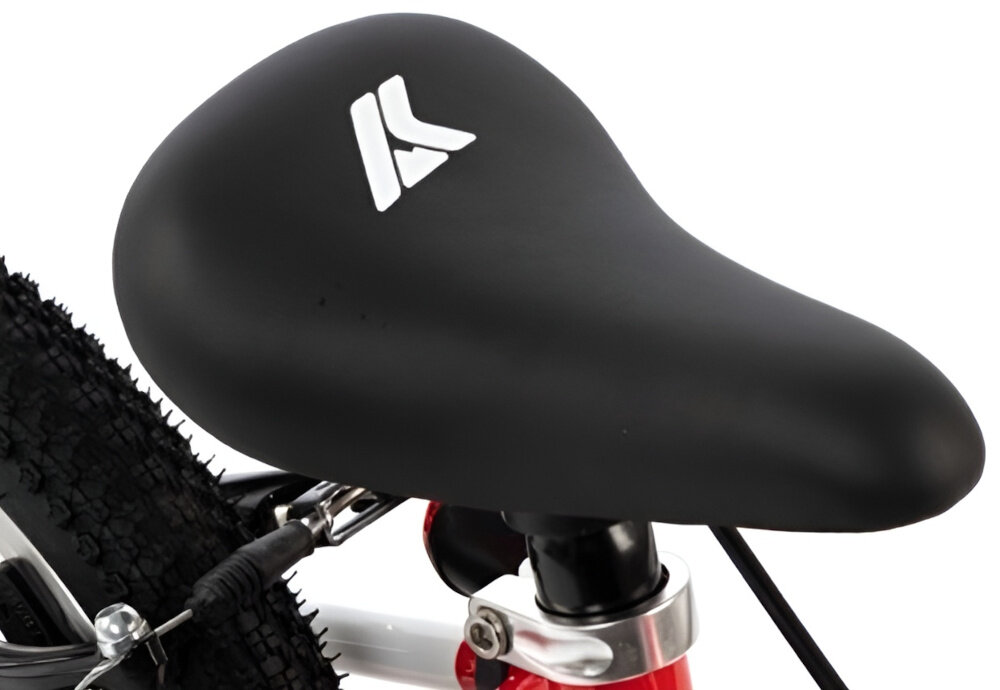 Rower dziecięcy KARBON Superlight 14 cali dla chłopca Czerwony zbliżenie na siodełko widok z góry białe tło wygodne siodło KARBON SUPERLIGHT lekki aluminiowy wspornik stabilność solidna konstrukcja trwałość i pewne mocowanie siodełka ergonomicznie zaprojektowane siodełko wygoda