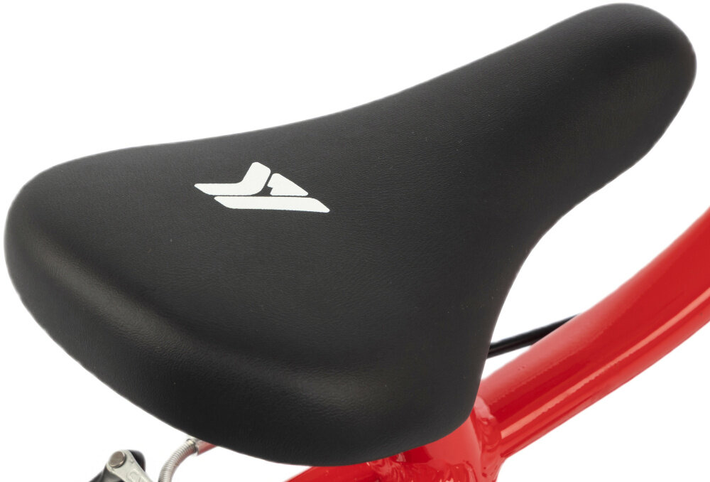 Rower dziecięcy KARBON Superlight Automatic 18 cali dla chłopca Czerwony zbliżenie na siodełko widok z góry białe tło wygodne siodło KARBON Superlight lekki aluminiowy wspornik stabilność solidna konstrukcja trwałość i pewne mocowanie siodełka ergonomicznie zaprojektowane siodełko wygoda