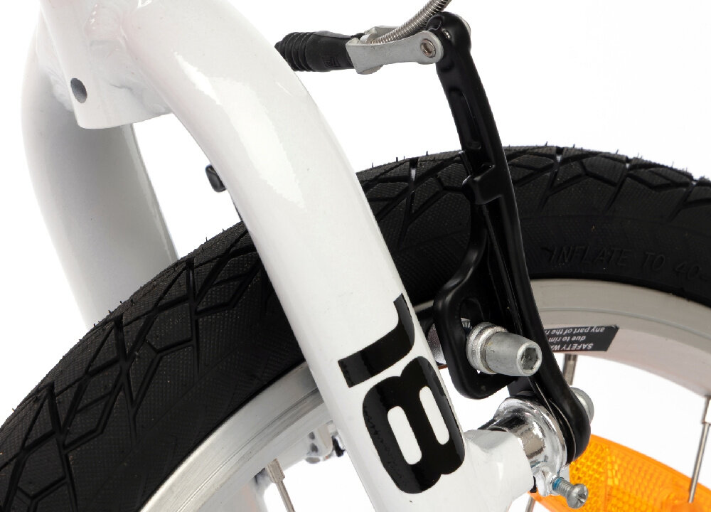 Rower dziecięcy KARBON Superlight Automatic 18 cali dla dziewczynki Różowy zbliżenie na przedni hamulec białe tło podstawa bezpieczeństwa przedni i tylny hamulec typu V-Brake marki PROMAX z lekkiego aluminium skuteczne i pewne zatrzymanie duża siła hamowania precyzyjna kontrola prędkości bezpieczeństwo dziecka