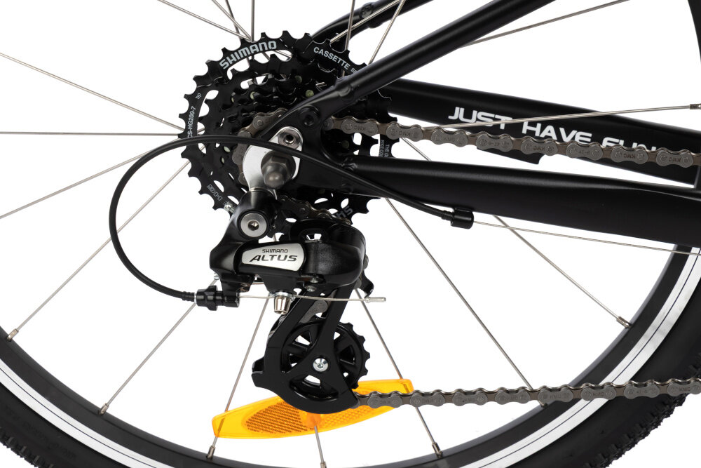 Rower młodzieżowy KARBON Superlight 24 cale dla chłopca Miedziany zbliżenie na przerzutkę 7 przełożeń tylna przerzutka SHIMANO Altus technologia SHADOW przerzutka jest schowana i mniej narażona na uszkodzenia duża wytrzymałość i precyzyjne działanie zmiana biegów jest płynna i bezproblemowa obrotowa manetka SHIMANO RS35