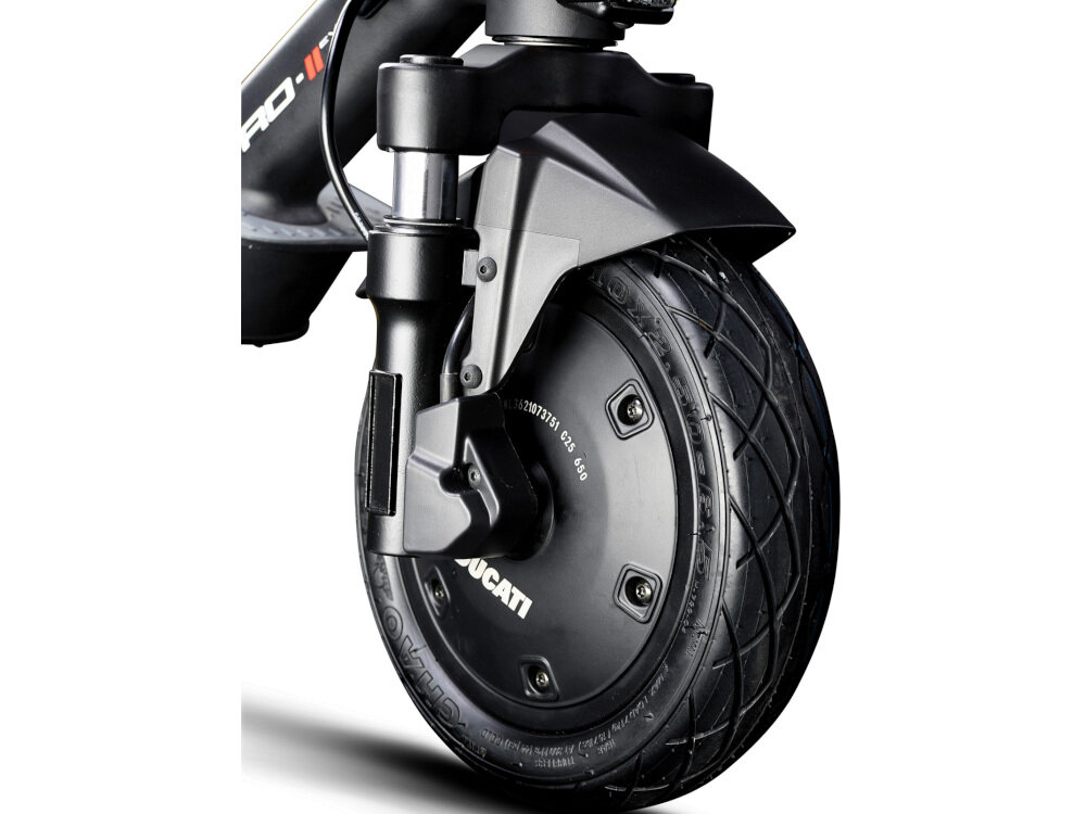 Hulajnoga elektryczna DUCATI Pro II Evo Czarny koła 10-calowe bezdętkowe opony zdolne do absorbowania wszelkich drgań mają lepszą przyczepność