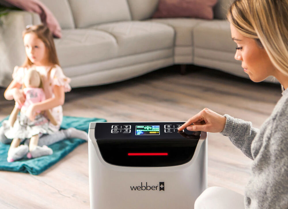 Oczyszczacz powietrza WEBBER AP9405B trzy stopnie intensywności nawilżania trzy prędkości wentylatora dostosowanie pracy urządzenia tryb automatyczny monitorowanie jakości powietrza automatyczne regulowanie funkcji jonizacja wentylacja nawilżanie sterylizacja najszybsze poprawienie jakości powietrza zawsze czyste i świeże powietrze 