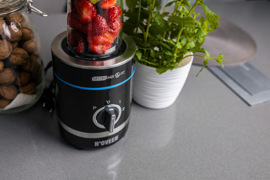 Blender kielichowy NOVEEN Sport Mix & Fit SB1000 X-line (Sportowy) + 2 bidony w komplecie Trzypoziomowy tryb pracy funkcja pulse