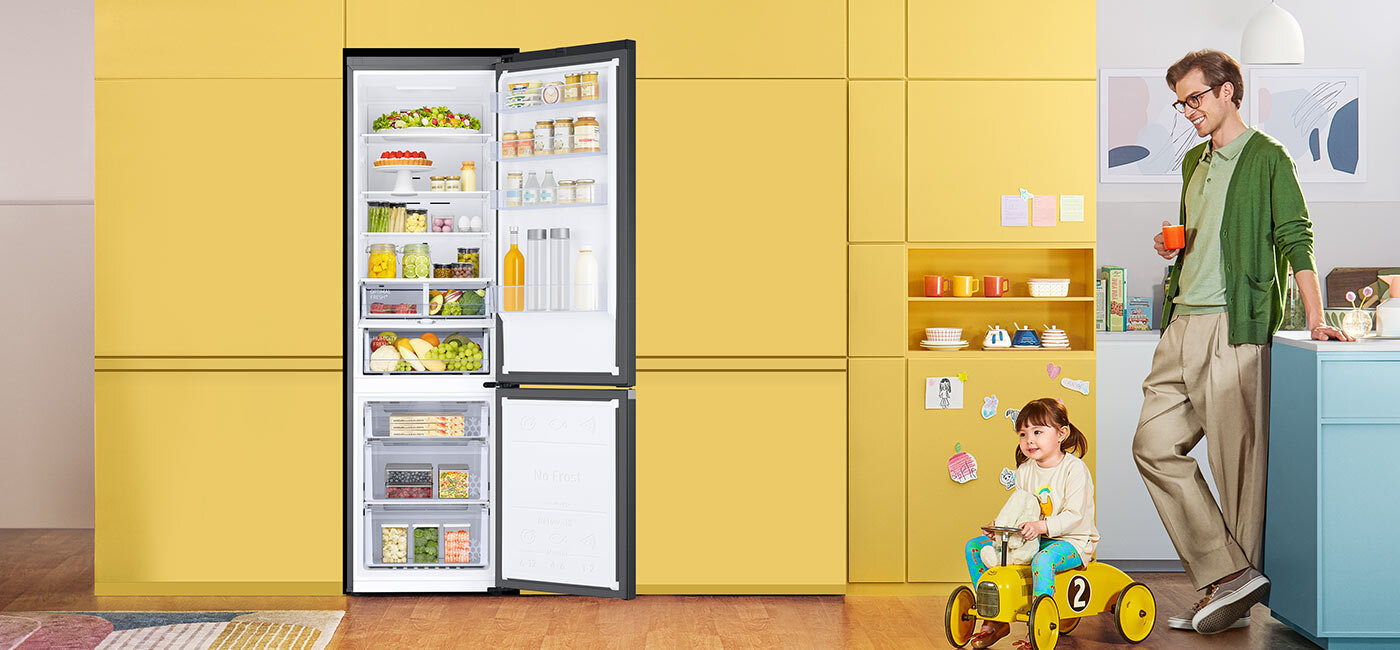 Zdjęcie - Media Expert - lodówka Samsung RB38C607AB1 - elastyczność przechowywania