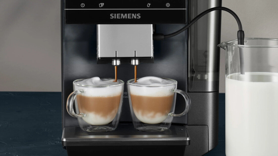 Ekspres SIEMENS EQ700 TP717R06 Srebrny oneTouch DoubleCup jedna kawa dwie kawy jednocześnie możliwości latte macchiato kremowe cappuccino espresso