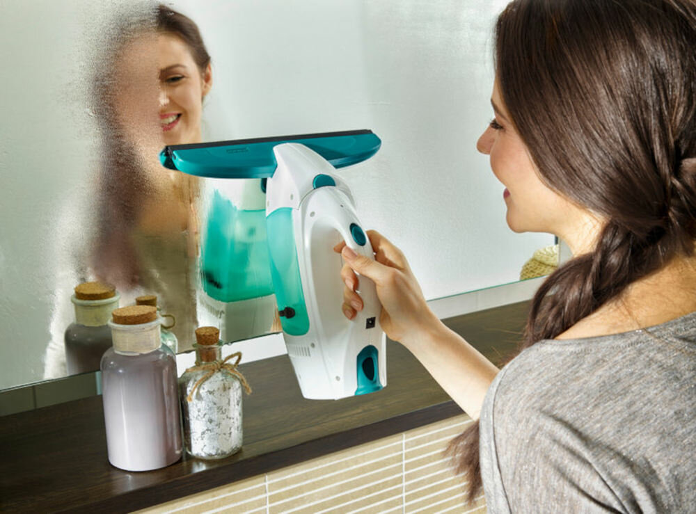 Myjka do okien LEIFHEIT Dry & Clean z drążkiem i myjką dwustronną komfort wygoda uzytkowanie uchwyt przycisk czas pracy ladowanie system czuwania urzadzenie powierzchnia do 100m2