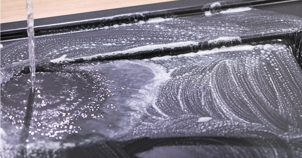 ZLEWOZMYWAK BLANCO Subline 375-U 523731 łatwość pielęgnacji czyszczenie usuwanie zabrudzń woda bez chemii