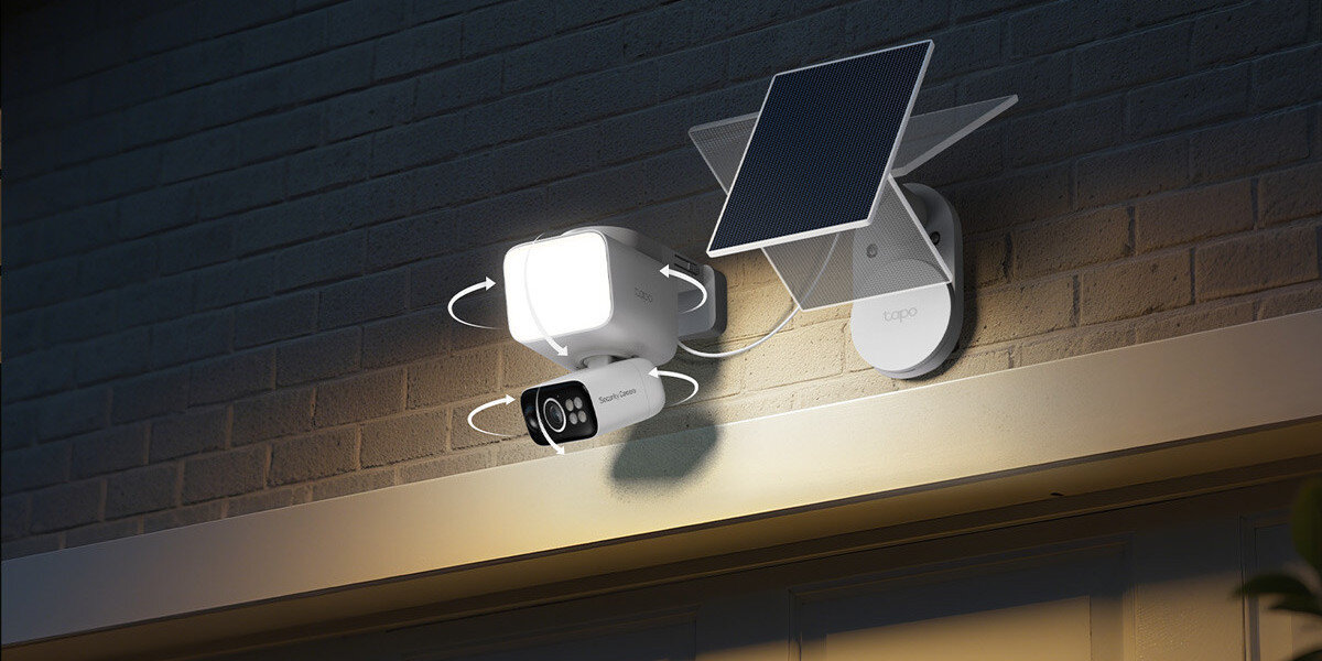 Kamera TP-LINK Tapo C615F Kit Zewnętrzna, Wi-Fi, Solar, energia, panel, niezależność, Kamera obrotowa z panelem słonecznym na elewacji.