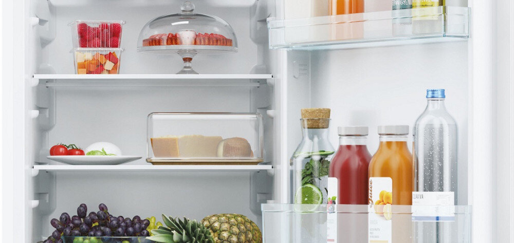 LODÓWKA CANDY CCT3L517EB szklane półki wytrzymałe trwałe solidne łatwe utrzymanie czystości estetyka funkcjonalność