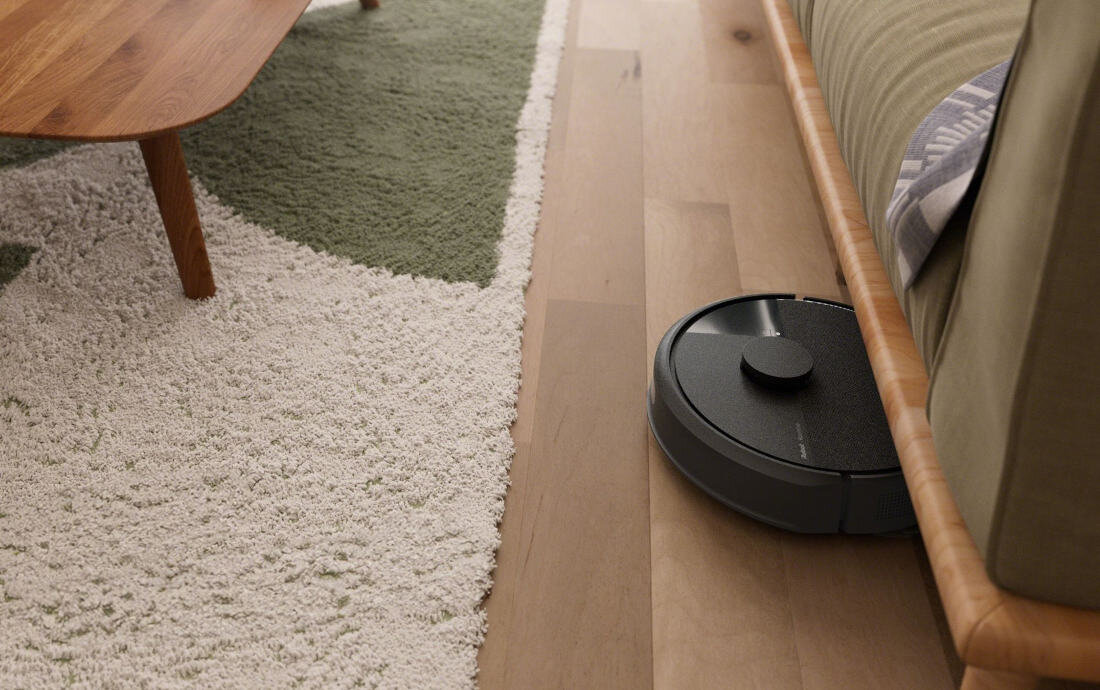 Robot sprzątający IROBOT Roomba Combo 105 Czarny wygląd design tło prezentacja wizualizacja lifestyle Sprzątanie bez wysiłku
