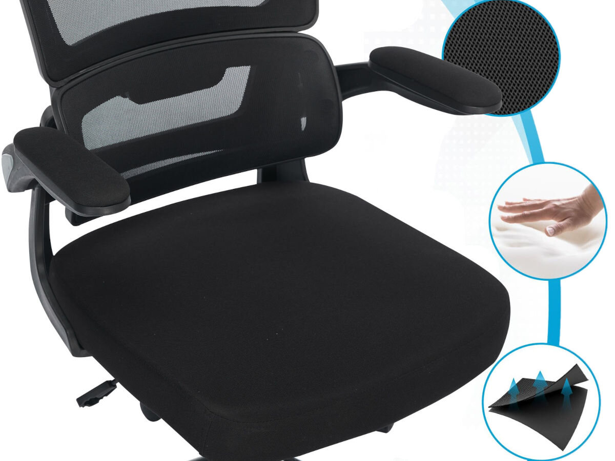 Fotel MOZOS Ergo-K Czarny, pianka, grubość, równomierne, wymiary, na białym tle zbliżenie na siedzisko krzesła