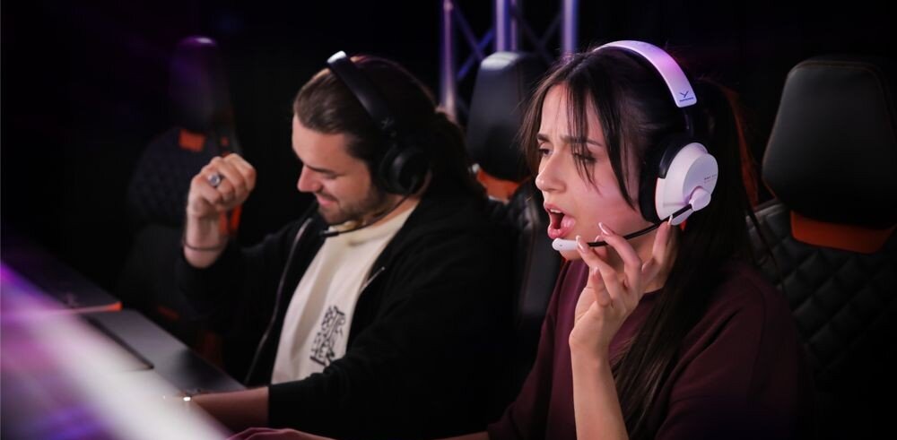 Słuchawki BEYERDYNAMIC MMX 230 Wireless aktywna redukcja szumów izolacja od otoczenia gaming skupienie, osoby z założonymi słuchawkami