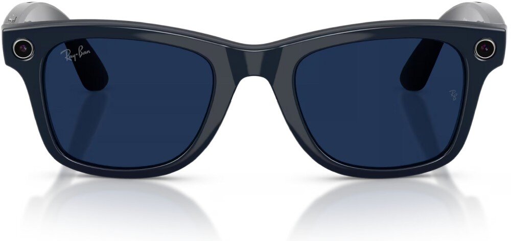 Okulary META Ray-Ban Wayfarer Gen 2 czarne okulary przeciwsłoneczne z ciemnozielonymi szkłami i logo marki w rogu soczewki, widziane od przodu z wyraźnie zaznaczonymi punktami kamer przy zausznikach