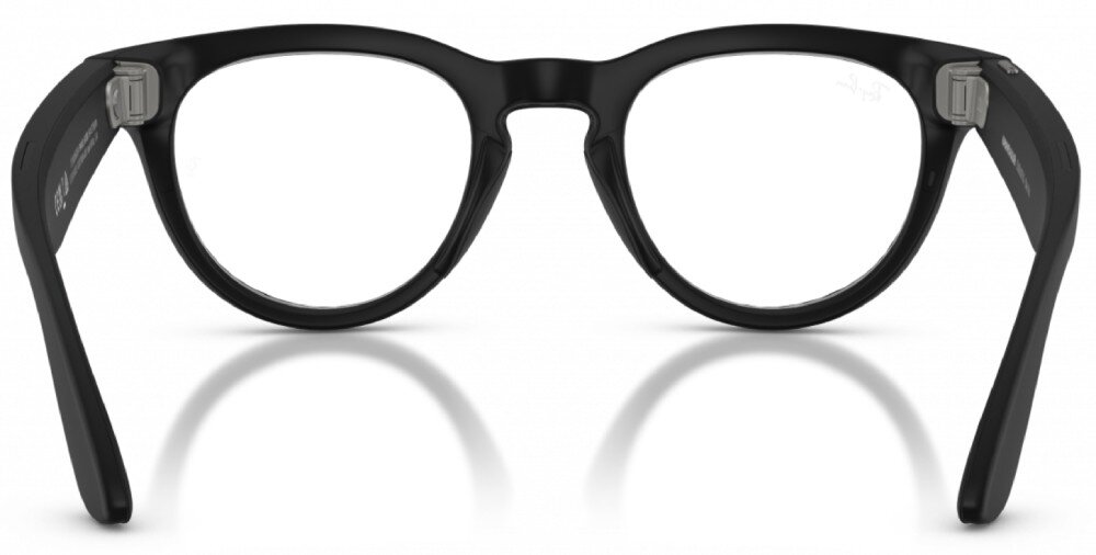 Okulary META Ray-Ban Headliner Gen 2 Czarne okulary w zaokrąglonych oprawkach widziane od strony zauszników umieszczone na białym tle, na dole widać cień