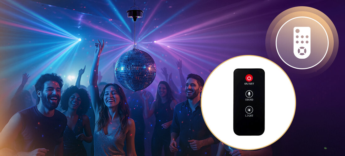 Kula dyskotekowa MUSICMATE MM-DB300 SpinGlare z silnikiem obrotowym tworzącym efekt świetlny, osoby tańczące w rytm muzyki z zawieszoną kulą dyskotekową
