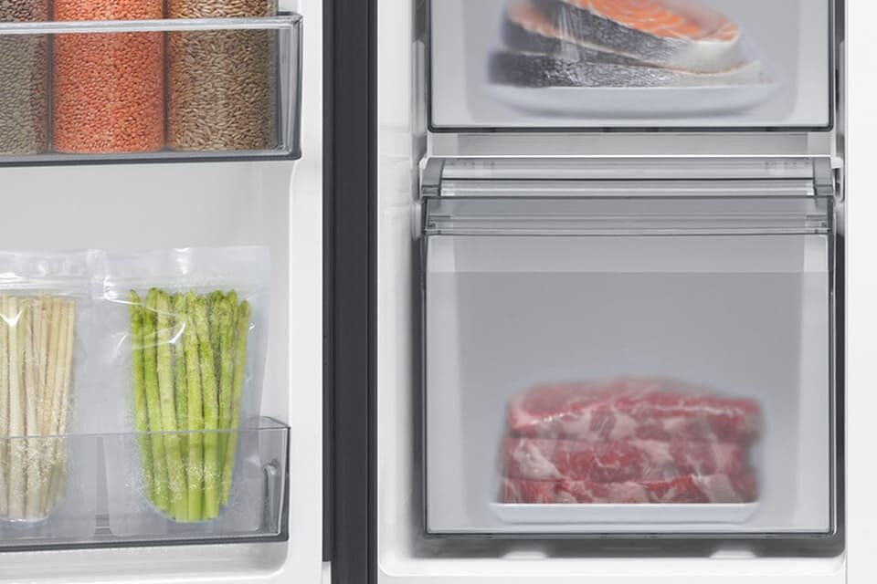 RS70F64KEBEO – praktyczna szuflada w zamrażarce zapewnia więcej miejsca i lepszą organizację przestrzeni