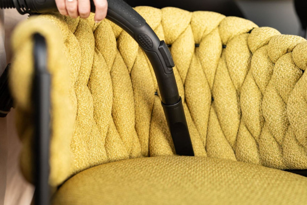 Odkurzacz GORENJE VCE28G6HCO moc wymiary przepływ powietrza kurz, okruchy i sierść pojemność worek wymiary waga satynowe miedziane wykończenie Komfortowe użytkowanie