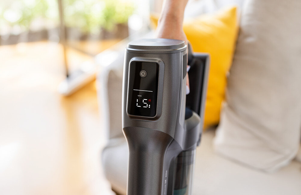 Odkurzacz HISENSE HiMove IX HVC676999DA Czytelna kontrola parametrów Cyfrowy wyświetlacz kontrola poziom naładowania baterii tryb ssania poziom kurzu alerty konserwacyjne