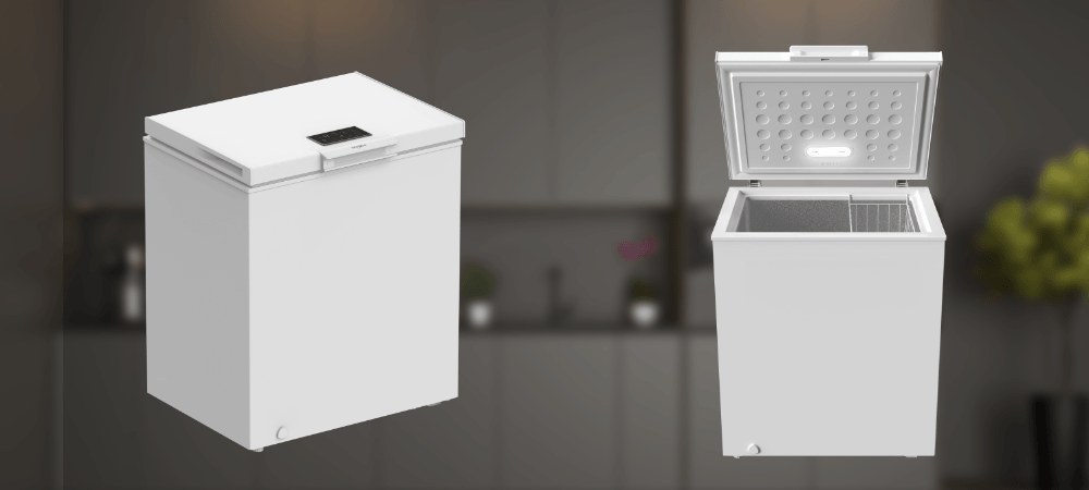 ZAMRAŻARKA WHIRLPOOL W3RHS14EW Grafika prezentuje dwa ujęcia zamrażarki: zamkniętej oraz otwartej, z widoczną komorą i oświetleniem pokrywy. Tło jest rozmyte, co eksponuje urządzenie jako główny element kompozycji sterowanie elektroniczne oświetlenie LED biały kolor