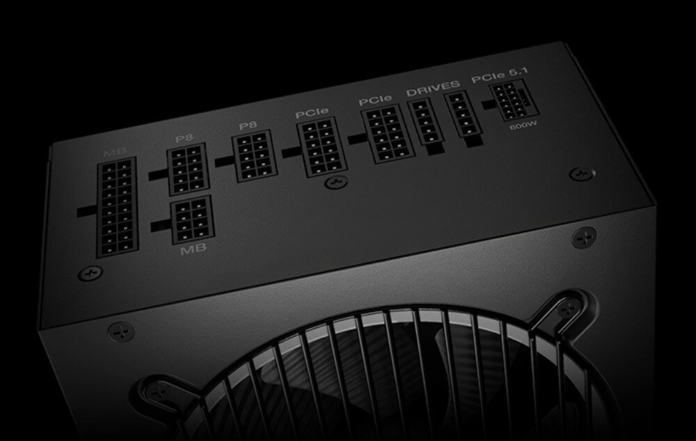 Zasilacz BE QUIET! Pure Power 13 M zbliżenie na panel modularny zasilacza z opisanymi gniazdami dla płyty głównej, procesora, napędów oraz złączem 'PCIe 5.1' o mocy 600W