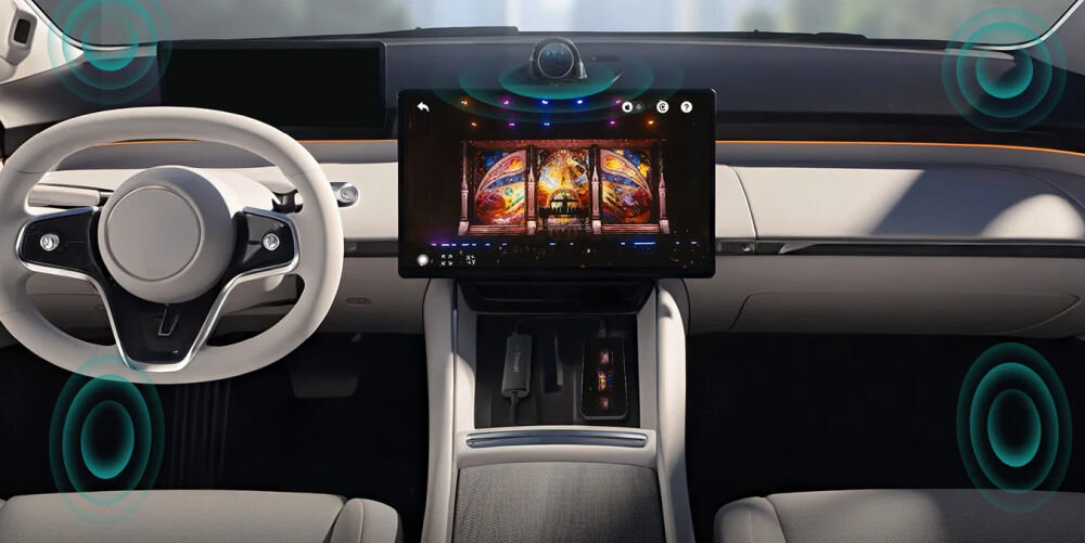 Adapter OTTOCAST CA450-T Mirror Touch CarPlay lustrzane odbicie ekranu smartfona na ekranie samochodu mirror screen aplikacje i multimedia, adapter podłączony do stacji multimedialnej w aucie