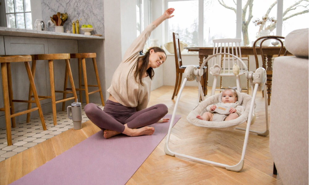 Bujaczek MOMI Liss Beżowy Automatyczne kołysanie Funkcja automatycznego bujania Regulacja 5 prędkości dopasowanie intensywność