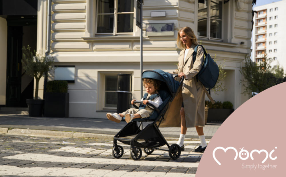 Wózek spacerowy MOMI Andrea Czarny prezentacja wizualizacja design Lekki i funkcjonalny spacer