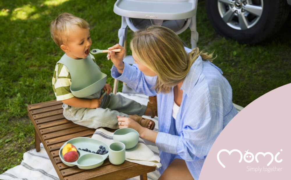 Zestaw naczyń MOMI Ami Różowy Komfort i porządek Silikonowy śliniak z praktyczną kieszonką 