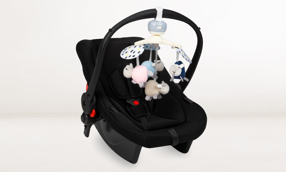 Karuzela MOMI Kiki Zabawa, która rozwija Obracające się pluszowe zabawki  obserwacja aktywność rozwój ciekawości i koncentracji wspiera rozwój percepcji dwa sposoby na rzep Pałąk z uchwytem