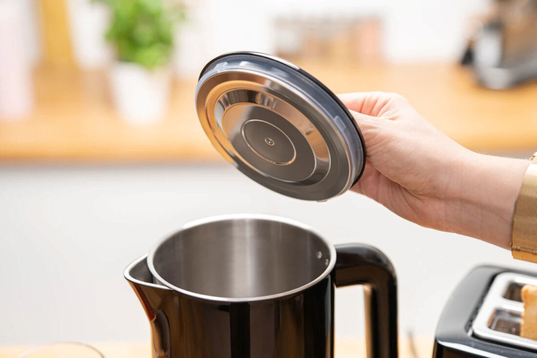 Czajnik ZELMER ZCK8065 Czarny Wydajność robi wrażenie moc pojemność dla kilku osób