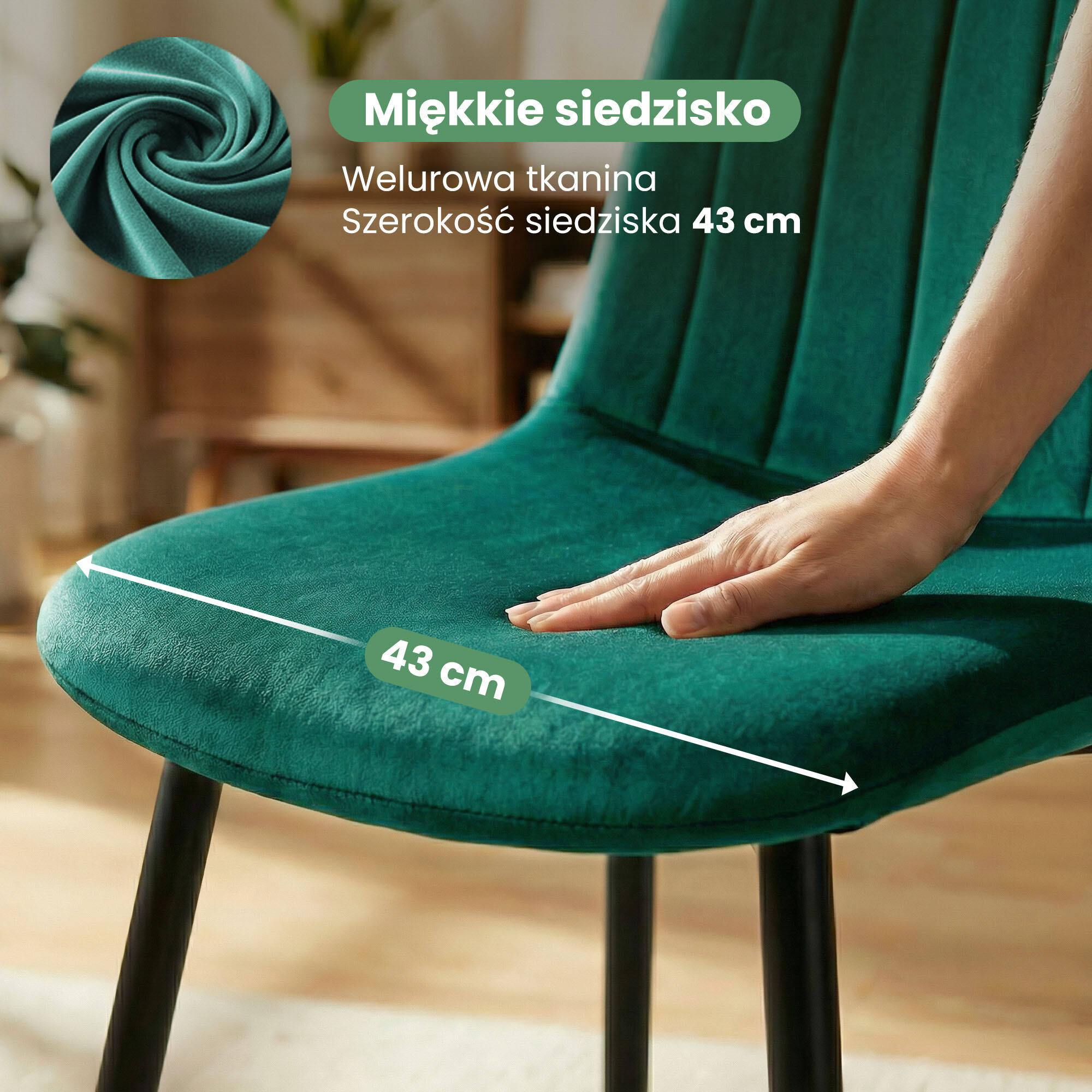 Obraz przedstawia welurowe krzesło tapicerowane w kolorze butelkowej zieleni z czarnymi nogami. Na krześle widoczny jest tekst: \'Miękkie siedzisko, Welurowa tkanina, Szerokość siedziska 43 cm\'.