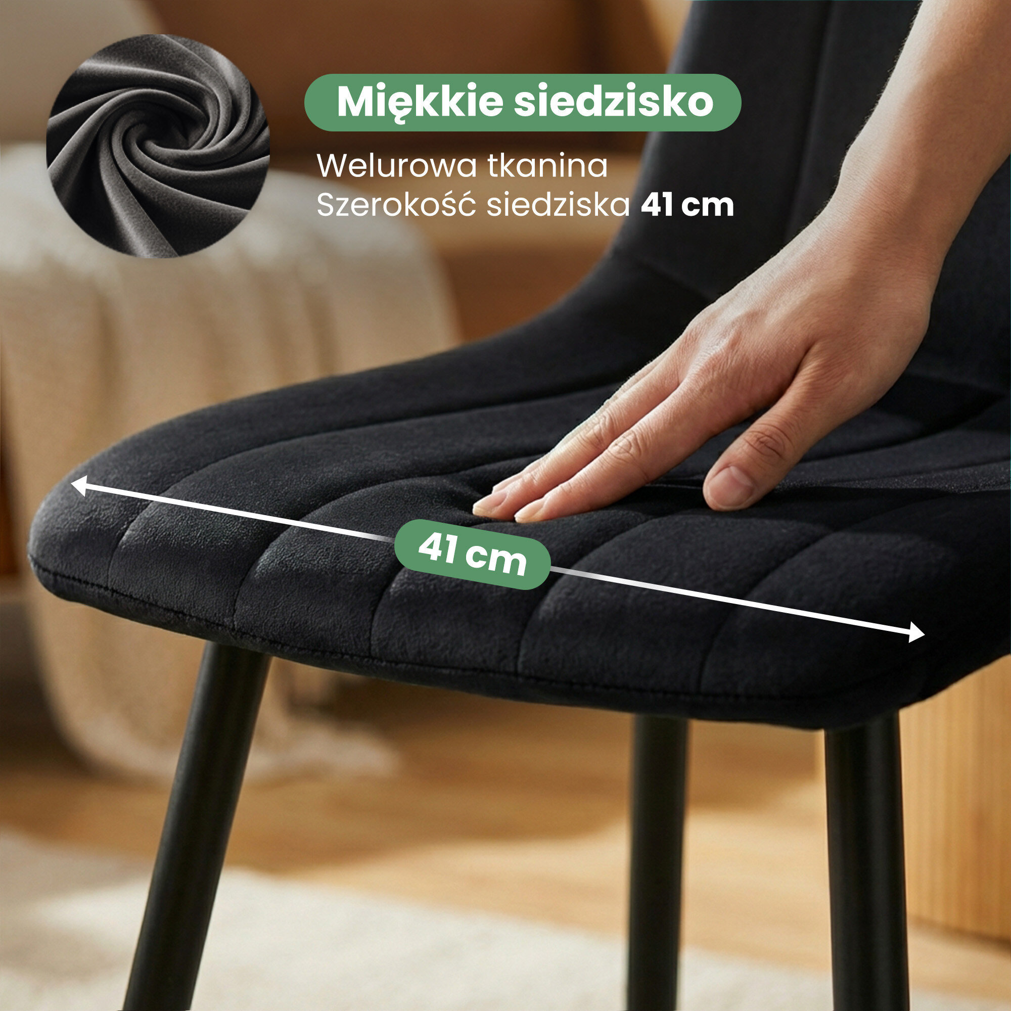 Czarne, pikowane krzesło tapicerowane z welurową tkaniną i czarnymi nogami. Tekst na obrazie: \'Miękkie siedzisko, Welurowa tkanina, Szerokość siedziska 41 cm\'.