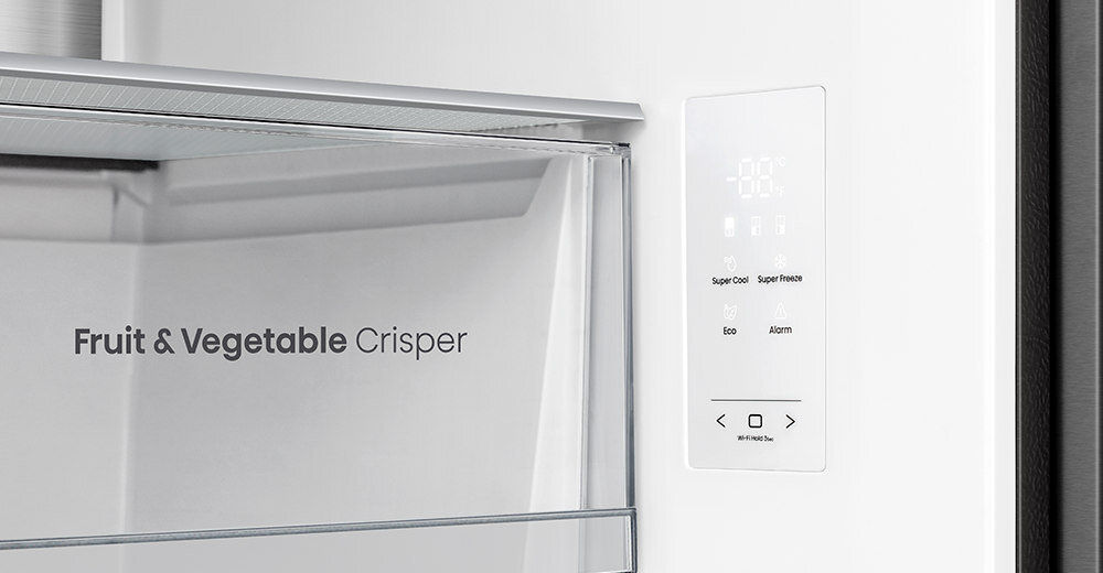 LODÓWKA HISENSE RQ5P470SMFE lifestyle wizualizacja wnętrze otwarte panel sterowania Intuicyjny dotykowy LED regulacja temperatury