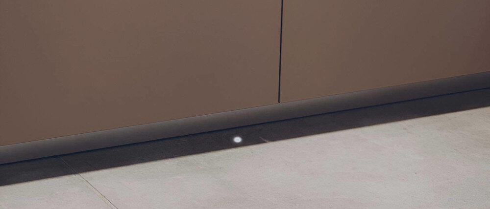 Zmywarka HAIER XS 6B0S3FSB sygnalizacja świetlna na podłodze swiatełko informacja