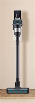  Odkurzacz Samsung Jet 95 premium stoi na podłodze