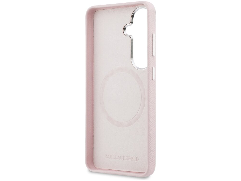 Etui KARL LAGERFELD K Metal Logo Samsung Galaxy S26 - wytrzymałe, elastyczne, MagSafe Wnętrze różowego etui Karl Lagerfeld wyłożone mikrofibrą z widocznym pierścieniem magnetycznym MagSafe i wytłoczonym napisem marki.