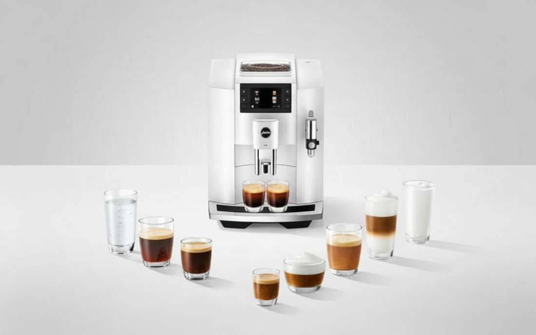 Ekspres JURA E8 Piano White (ED 2025) do Twojego rytmu dnia wygląd design tło prezentacja wizualizacja