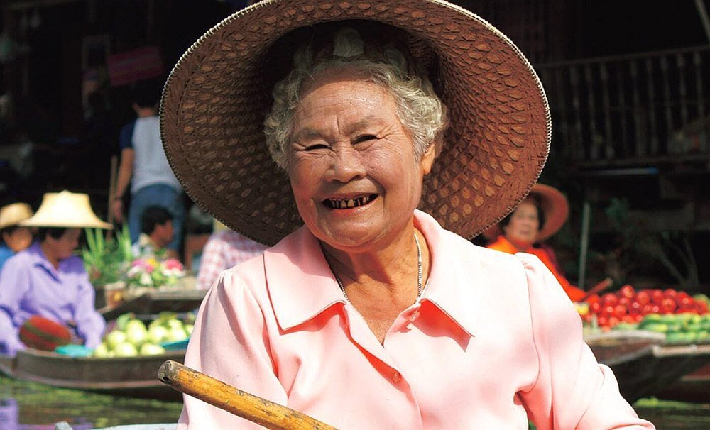 Obiektyw SONY E 35mm f-1.8 OSS  optyka soczewki af autofocus przysłona ogniskowa bagnet montaż 