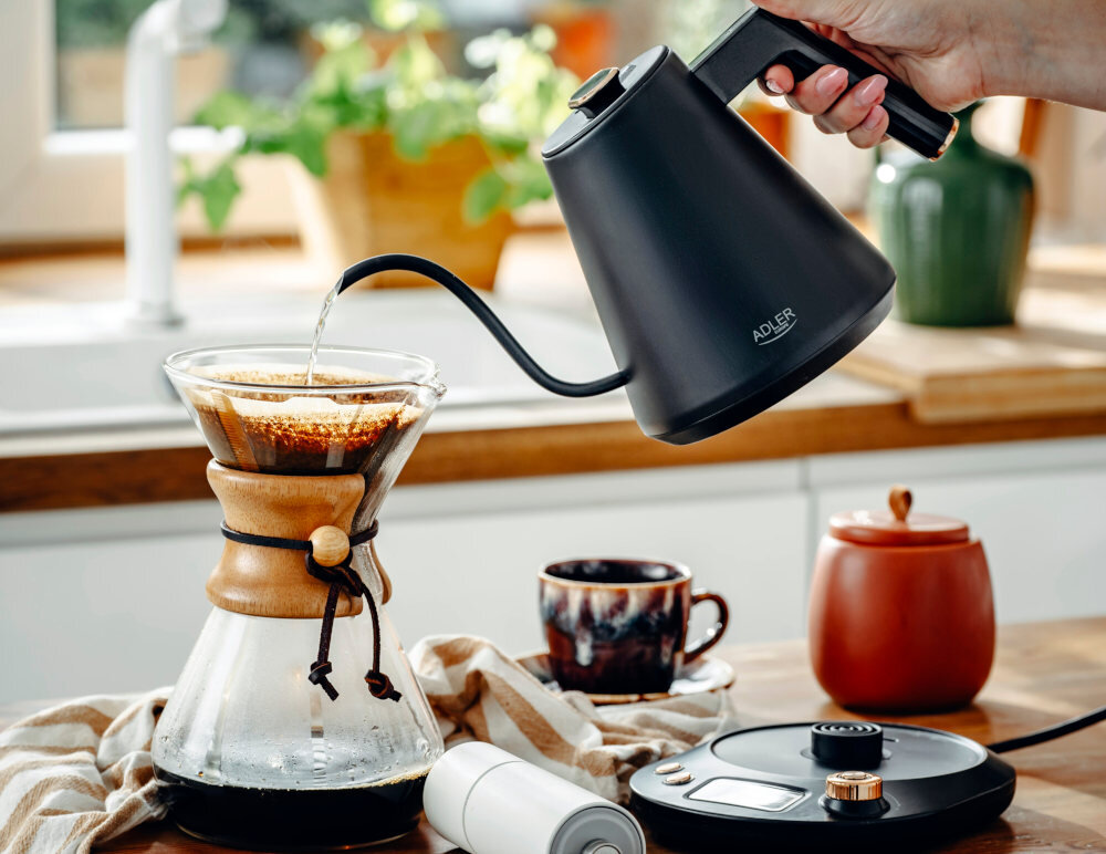 Czajnik ADLER AD 1349 Czarny Pełna kontrola temperatury precyzja regulacja zakres możliwości woda dostosowanie napój herbata kawa smak satysfakcja