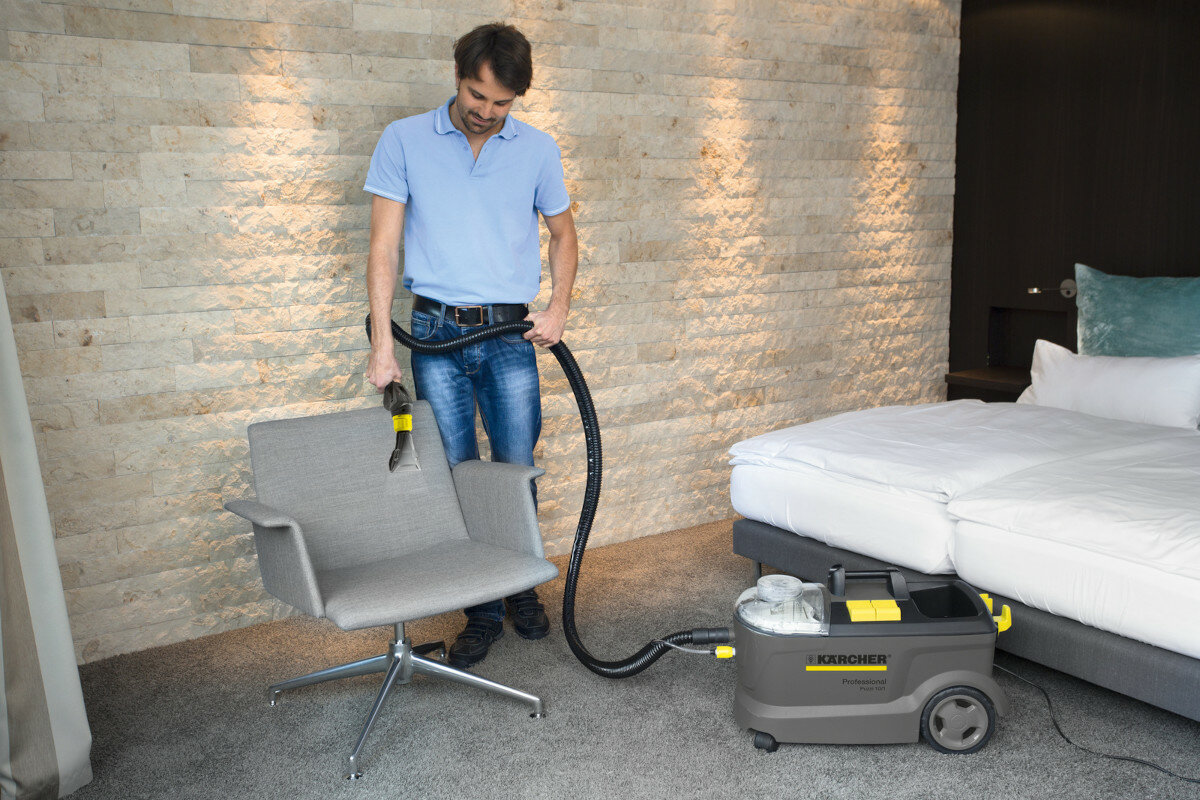Odkurzacz piorący KARCHER Puzzi 10-1 wyglad front bok
